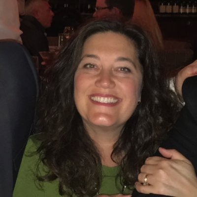 Profile Picture of Lisa Jones (@thejonesgirl2) on Twitter