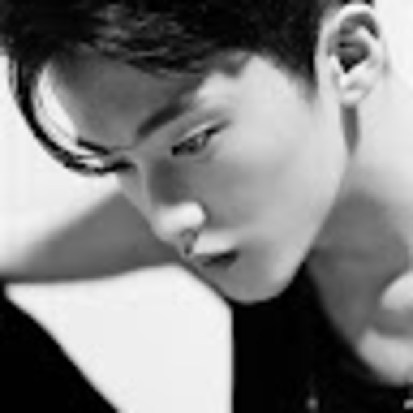 Profile Picture of Emelda Moscetti (@emeldamoscetti) on Poshmark