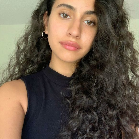 Profile Picture of Sandra Builes (@sbuiles15) on Poshmark