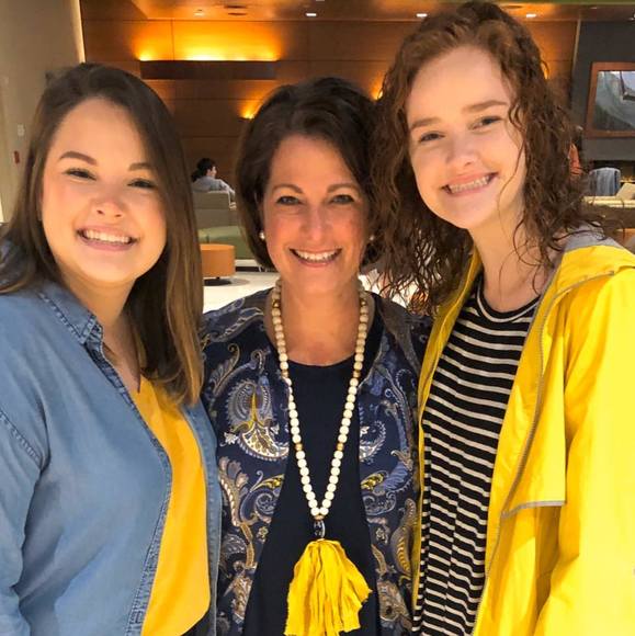 Profile Picture of Gregg n Bryant (@greggrenee) on Poshmark