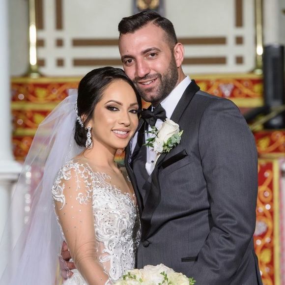 Profile Picture of Rosy Husari (@r27vasquez) on Poshmark