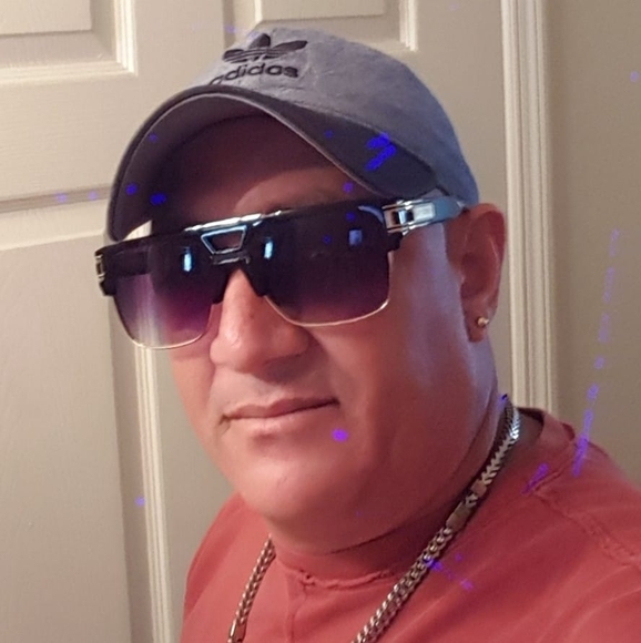 Profile Picture of Javier Marte (@javiermarte) on Poshmark