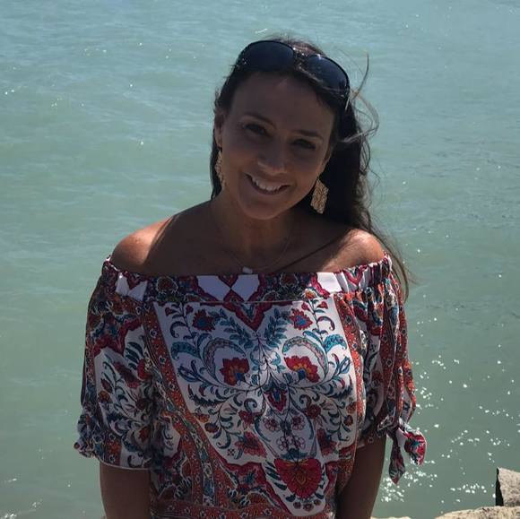 Profile Picture of Edye Odom (@edyeodom) on Poshmark