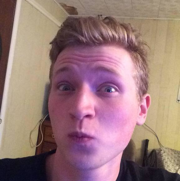 Profile Picture of Christopher Osborne (@illegalshottie) on Poshmark