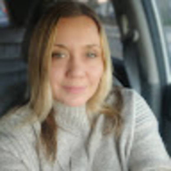 Profile Picture of Brandy Vaughn (@brandywine710) on Poshmark