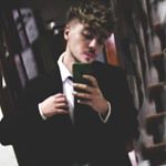 Profile Picture of michael (@boy_prisoner_of_a_book) on Instagram