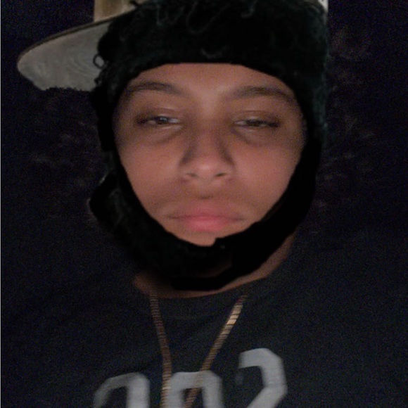 Profile Picture of Julian Alvarado (@julianalvara464) on Poshmark