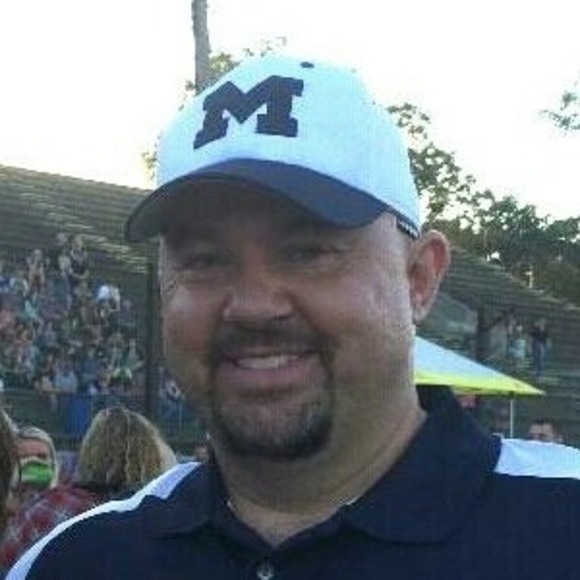 Profile Picture of Jason Damerval (@jdamerval52) on Poshmark