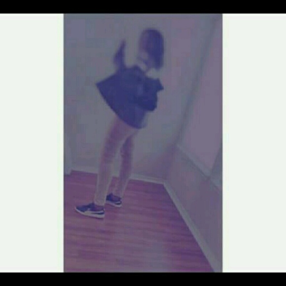 Profile Picture of Kevinisha Birtha (@olegirl_k3) on Poshmark