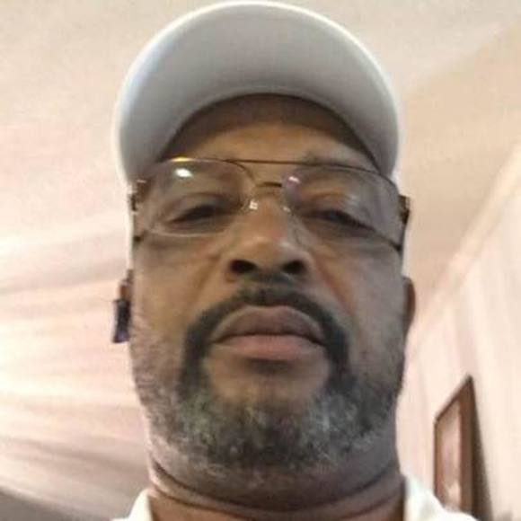 Profile Picture of Thyragus Davis (@thyragusdavis) on Poshmark