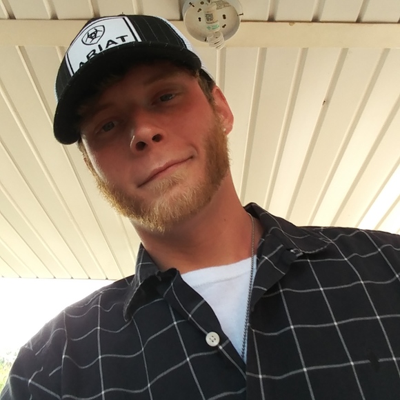 Profile Picture of Dylan Prince (@dylan_prince) on Poshmark