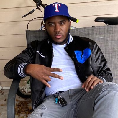 Profile Picture of PostMan (@92Hunter92) on Twitter