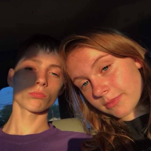 Profile Picture of Adam Groves (@adam_groves) on Poshmark