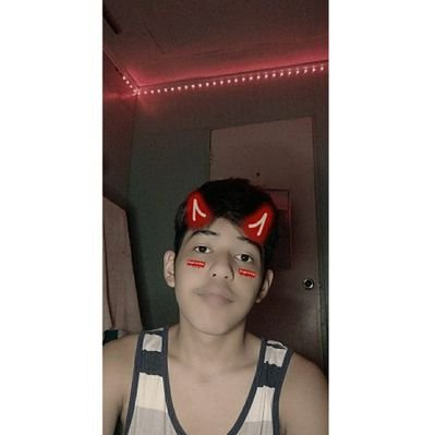 Profile Picture of 𝓐𝓪𝓻𝓸𝓷 𝓖𝓸𝓷𝔃𝓪𝓵𝓮𝓼 (@Aaron_gonzales_) on Twitter