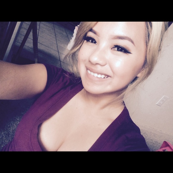 Profile Picture of Orawan Vang (@orawanvang21) on Poshmark