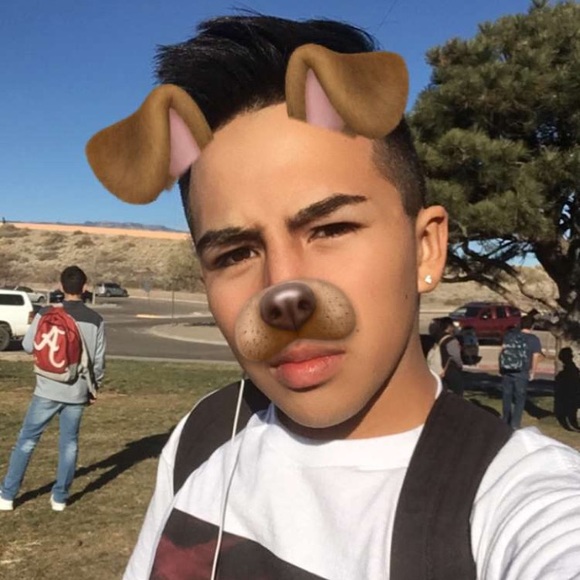 Profile Picture of Juan Abeyta (@juan628) on Poshmark