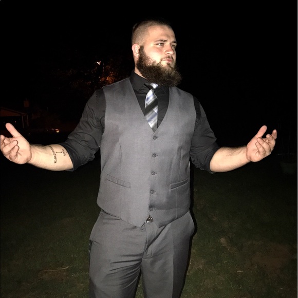 Profile Picture of Andrew Regan (@king_drew11) on Poshmark