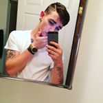 Profile Picture of zach reeves (@zachtherej3ct) on Instagram