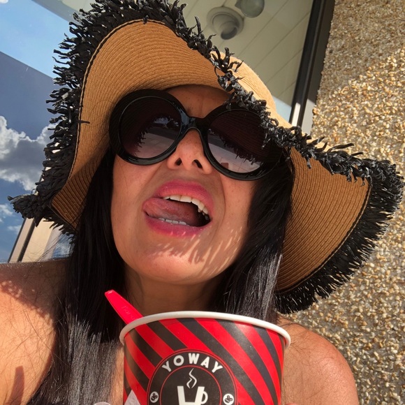 Profile Picture of Norma Rivera (@normarivers63) on Poshmark