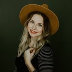 Profile Picture of Lydia Nicholson (@twopinesphotography) on Instagram