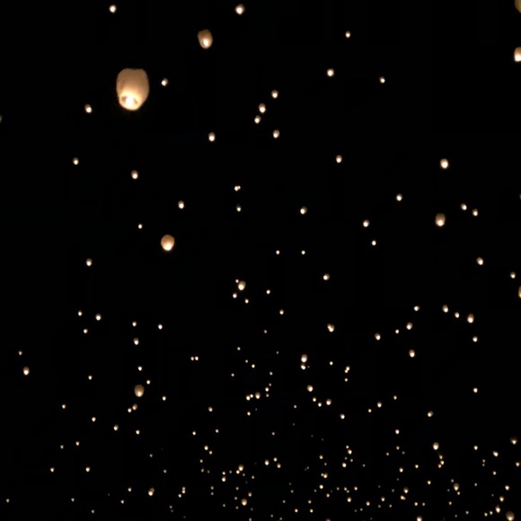 Profile Picture of Caitlin Mullins (@cacky01) on Poshmark