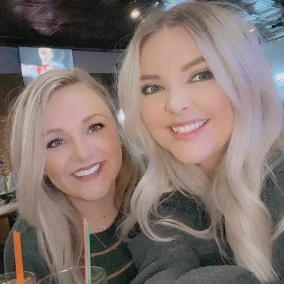 Profile Picture of Kylee Nelsen (@kyleenelsen) on Poshmark