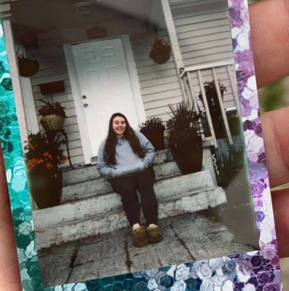 Profile Picture of Aireona Resop (@aireonaresop) on Poshmark