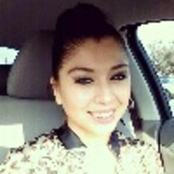 Profile Picture of Karina Mancillas (@kari_m92) on Poshmark