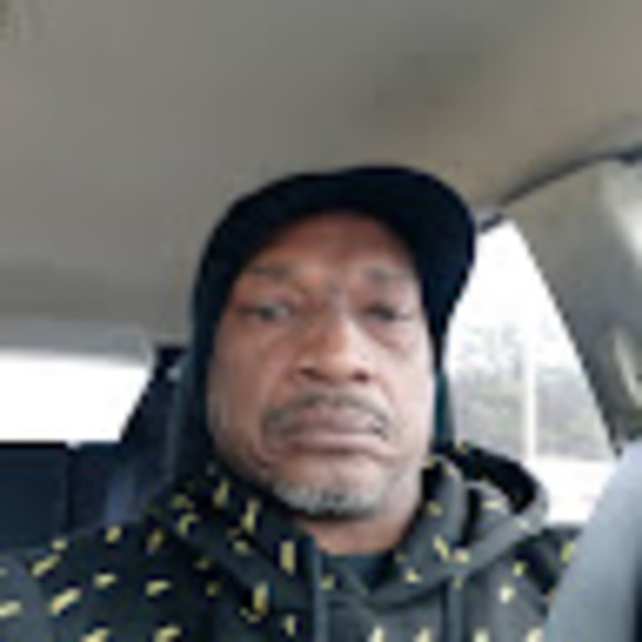 Profile Picture of Bradley Digsby (@braddigsby1970) on Poshmark