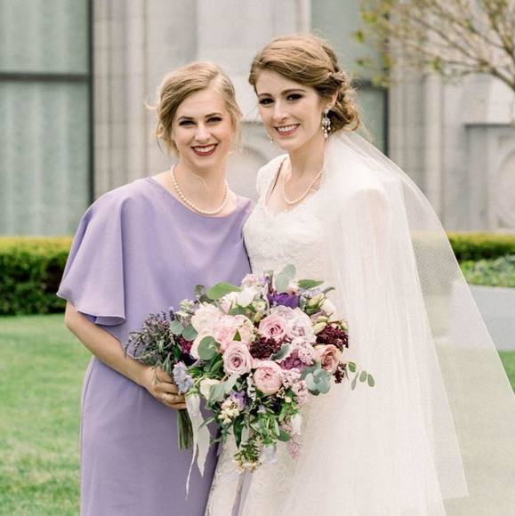 Profile Picture of Madison Guzowski (@mguzowski) on Poshmark