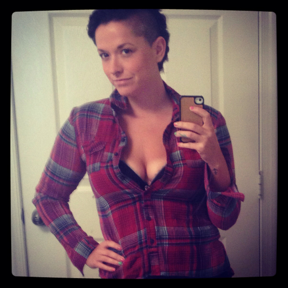 Profile Picture of Melissa anne Mussett (@melissannie) on Poshmark