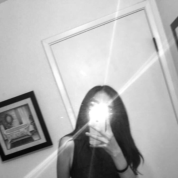 Profile Picture of Pamela Duran (@pamegdf) on Poshmark