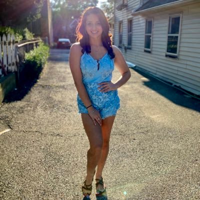 Profile Picture of Chanthy (@chanthelvelez) on Twitter