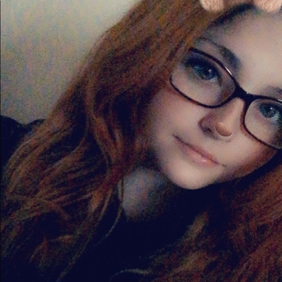 Profile Picture of Haley Disomma (@haley14188) on Poshmark