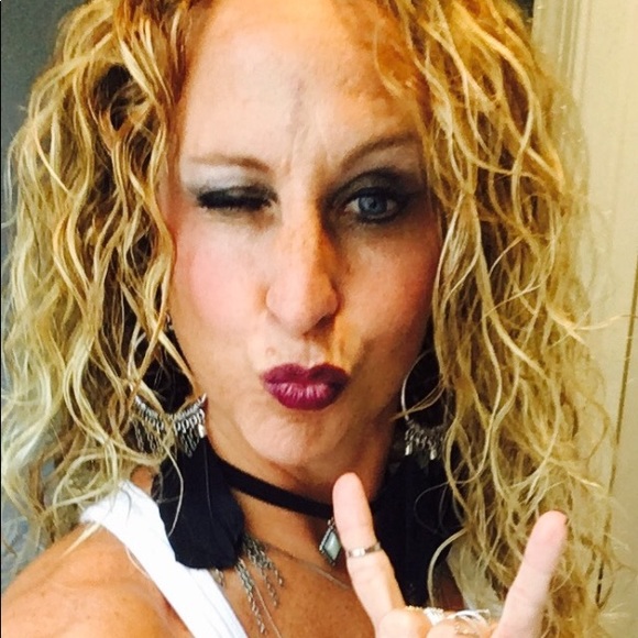 Profile Picture of Jenn Mcmanamon (@yogamama1) on Poshmark