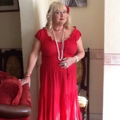 Profile Picture of Eileen Hall Daniels (@hall_daniels) on Twitter