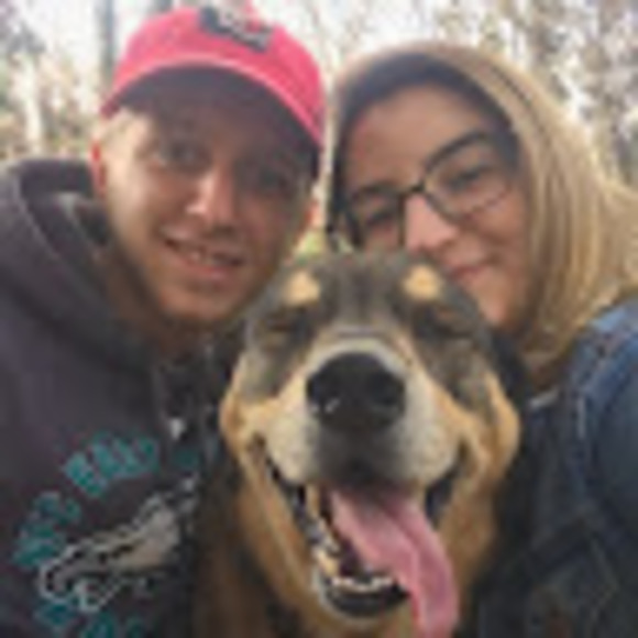 Profile Picture of Connor Gibbons (@cgibbon20) on Poshmark