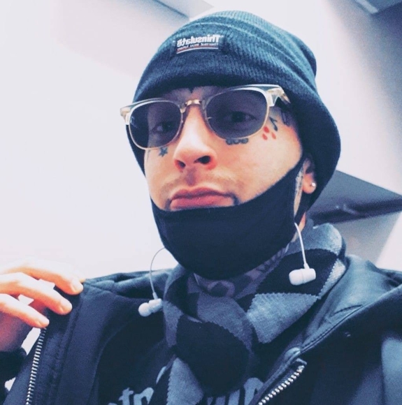 Profile Picture of Joseph Léger (@21joseph2121) on Poshmark