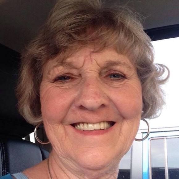 Profile Picture of Debbie Grimmer (@debbie_grimmer) on Poshmark