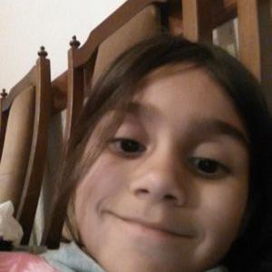 Profile Picture of Sky Bennett (@b4b3f2dbe4ce40f) on Twitter