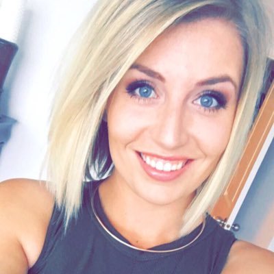 Profile Picture of Jacquelyn Walker (@jwalkjwalk) on Twitter