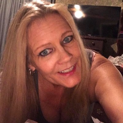 Profile Picture of Lori Hahn (@LoriHah77315574) on Twitter