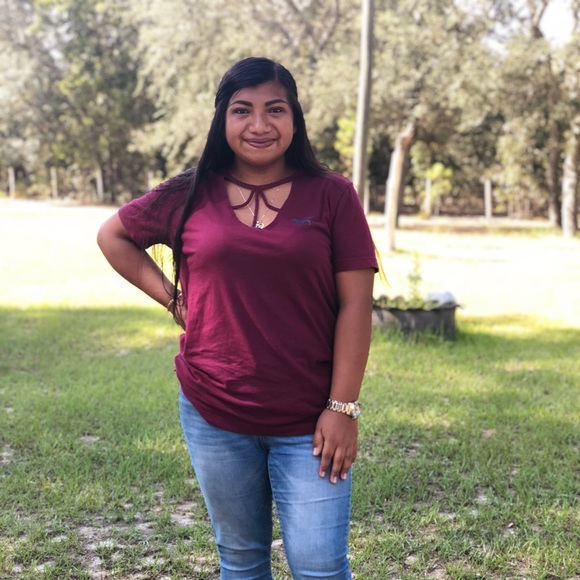 Profile Picture of Karime Ramirez (@liutseramirez) on Poshmark