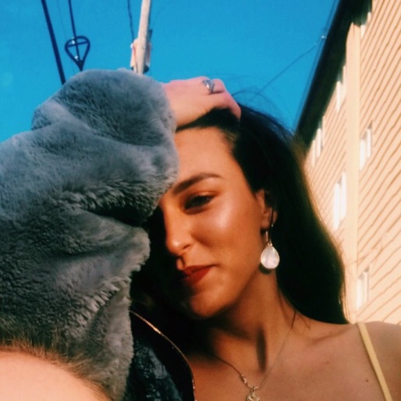 Profile Picture of Kailee Stobbe (@kaileestobbe) on Poshmark
