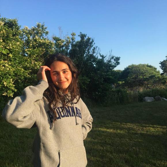 Profile Picture of Miranda Viederman (@mviederman) on Poshmark