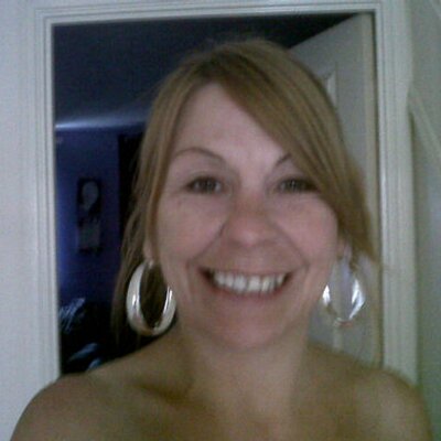 Profile Picture of Lisa Jayne Pratt (@lisapratt35) on Twitter