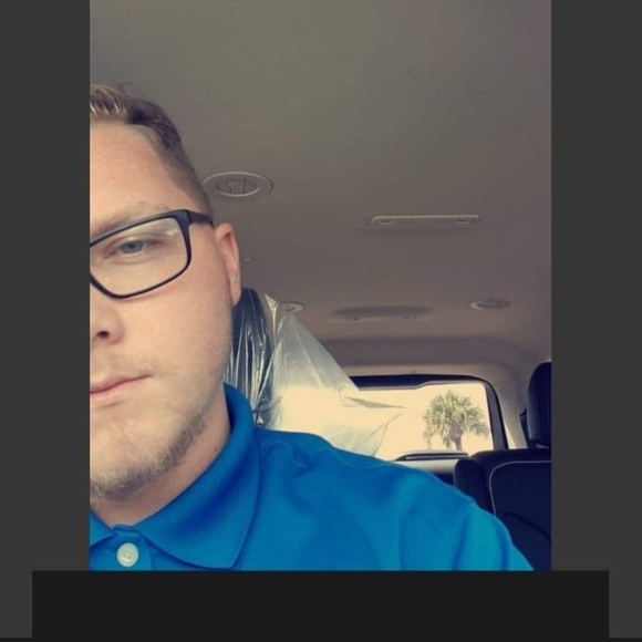 Profile Picture of Bubba Weatherholtz (@bvbba) on Poshmark