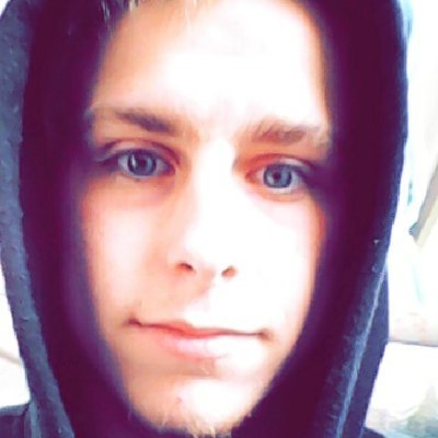 Profile Picture of Oscar Simpson (@OscarSimMUFC) on Twitter