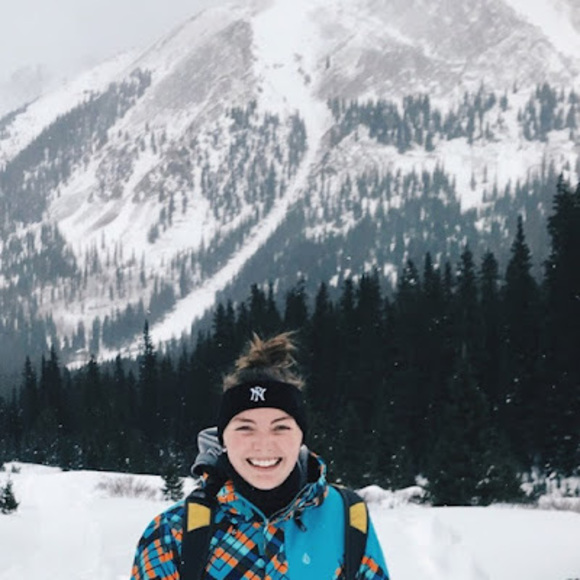 Profile Picture of Kaileigh Moertl (@kaimoertl) on Poshmark