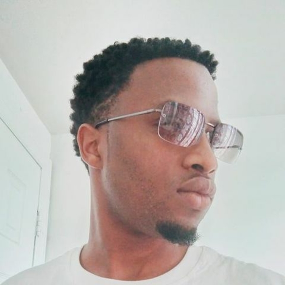 Pablo Leonardo - Poshmark Profile Picture of Pablo Leonardo (@network2flip) on Poshmark